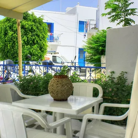 The Hot Pink Bike House Parikia (Paros)